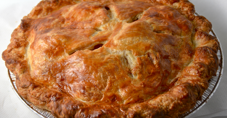 Tastee Recipe Dig Into This Double-Crust Apple Pie With A Pitchfork