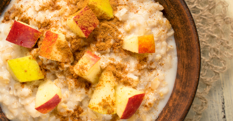 Tastee Recipe Apple Overnight Oat Casserole: It'll Get You Right Out Of ...