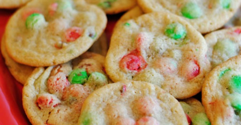 Tastee Recipe Green And Red Holiday Cookies With Yummy M&amp;Ms! - Tastee